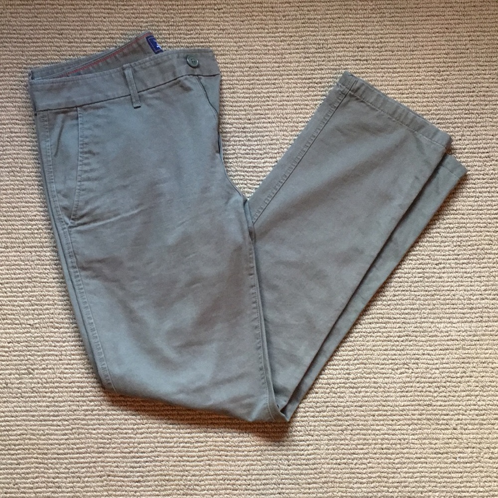 Gap khakis